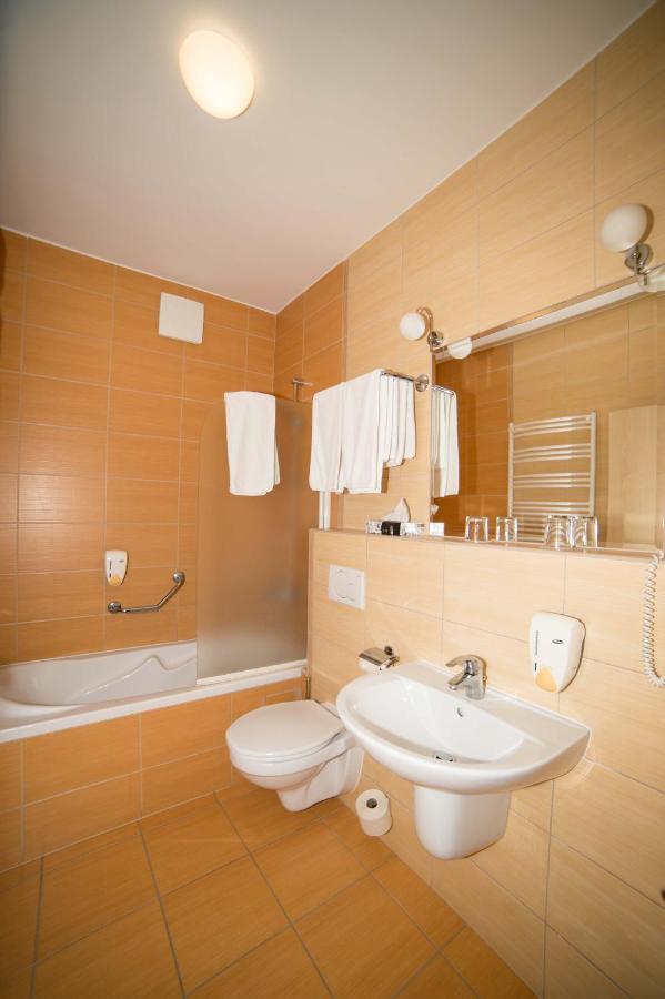 Martfu Hotel Thermal Spa 外观 照片