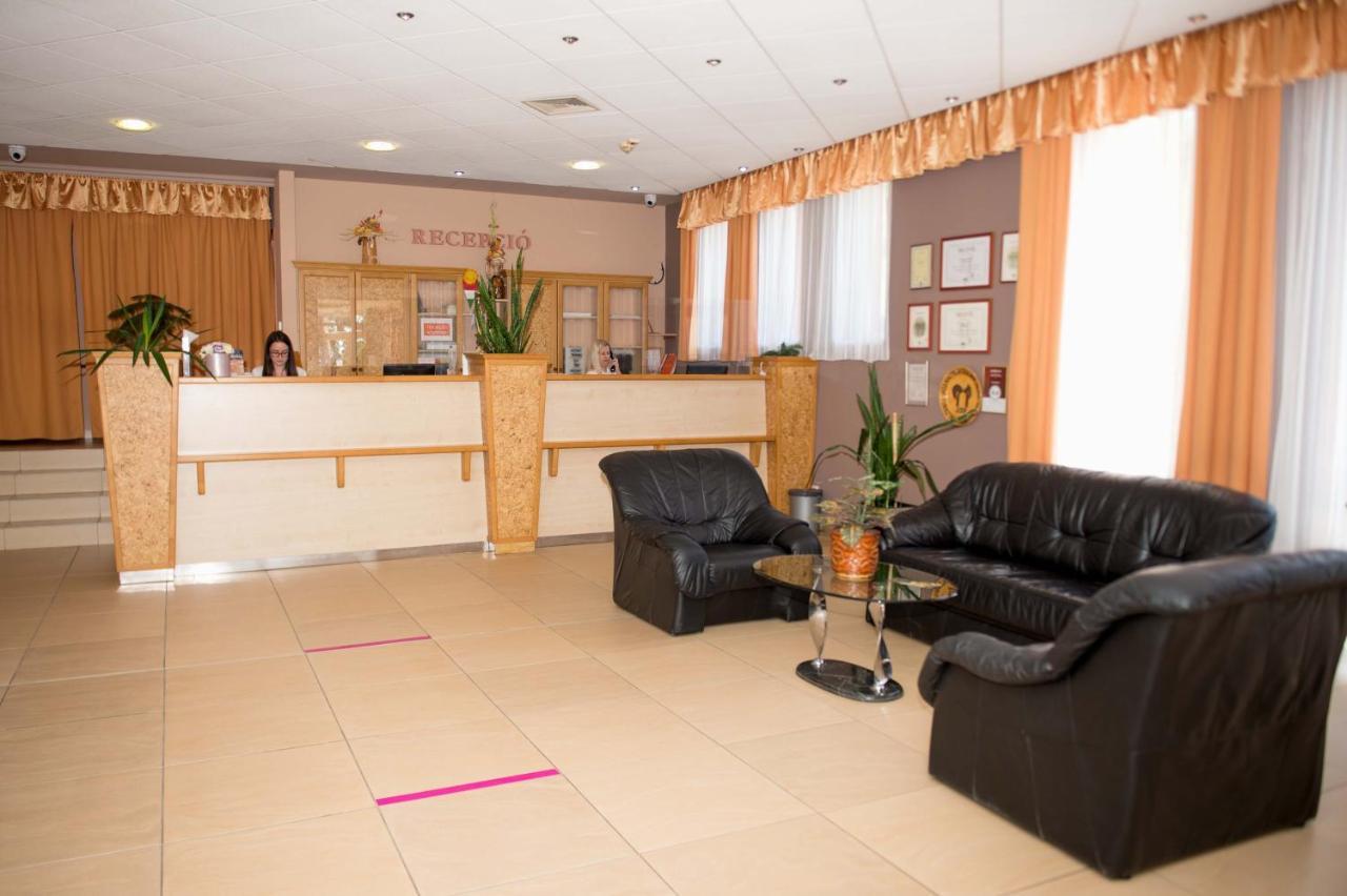 Martfu Hotel Thermal Spa 外观 照片