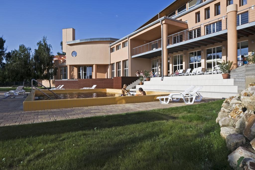 Martfu Hotel Thermal Spa 外观 照片